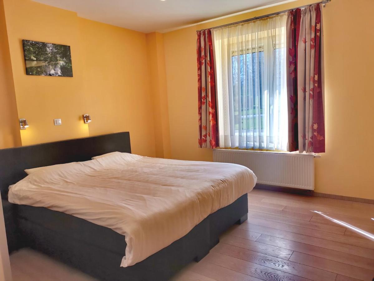 Hotel Aux Beaux Rivages En Gaume Lacuisine Екстер'єр фото